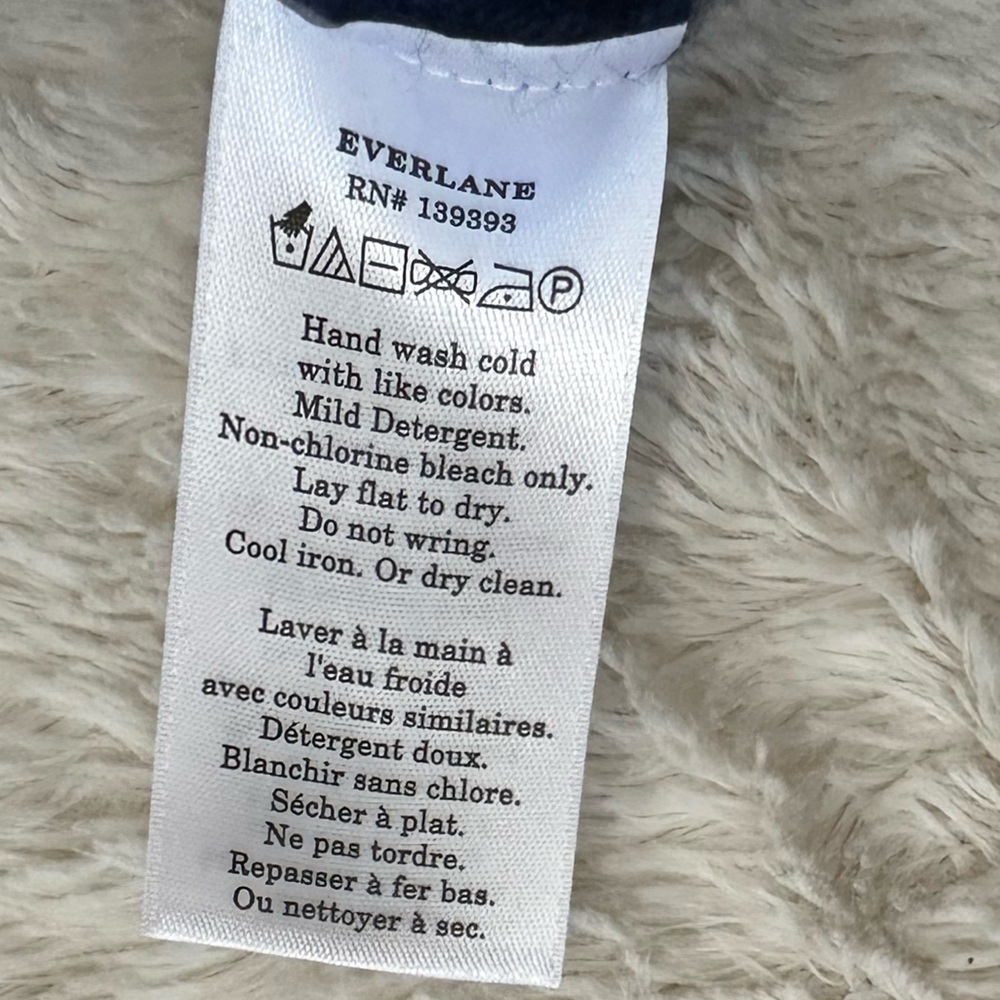 Everlane The Cashmere Vest - Picture 9 of 11